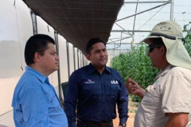 Visita por parte del Gerente Luis Carlos Díaz Vargas a la empresa Simply Naturals Farms.