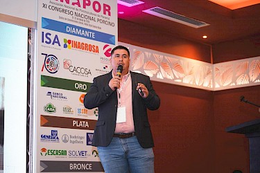 Segundo día de Congreso ANAPOR; el Dr. Melvin Guevara, expone sobre ‘Eficacia y Sostenibilidad Financiera de los Seguros Pecuarios en la Industria Porcina’