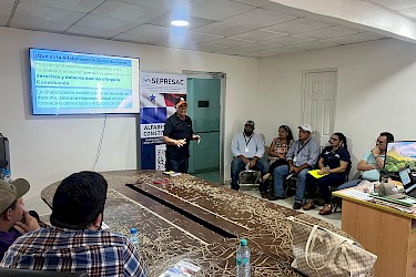 Funcionarios del ISA Los Santos se capacitan en Alfabetización Constitucional.