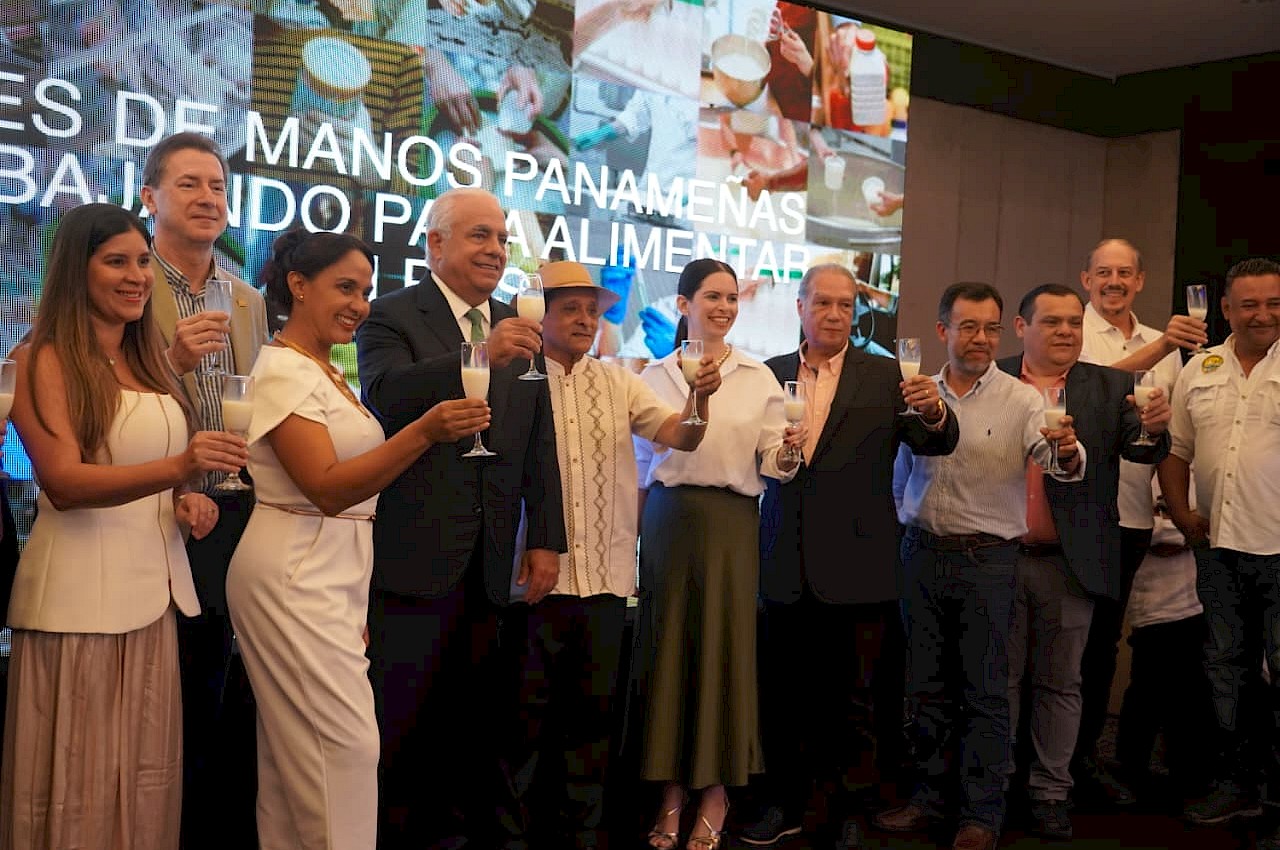 ISA apoya campaña de consumo de los productos lácteos nacionales.