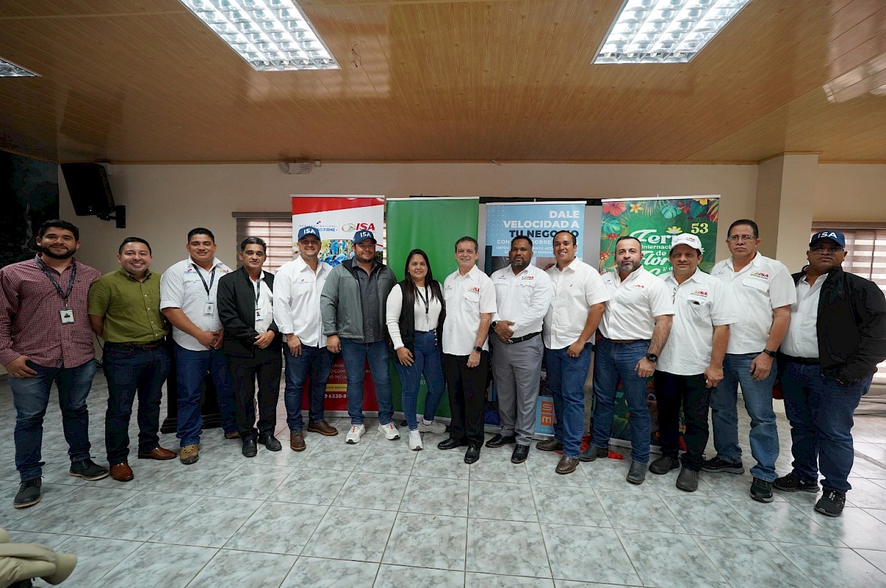 ISA expone seguro agrícola a productores en Encuentro Cafetalero