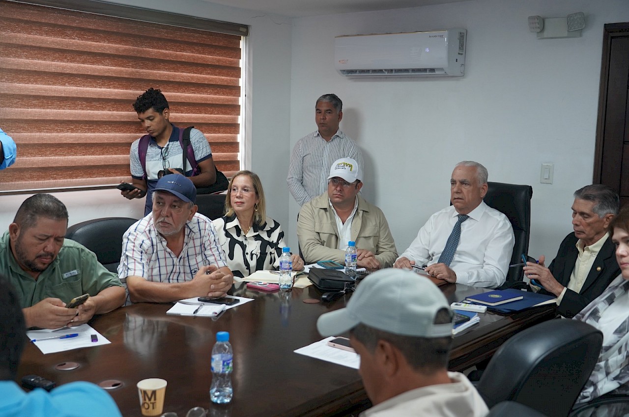 ISA participa en reunión de la Cadena Agroalimentaria de Arroz.